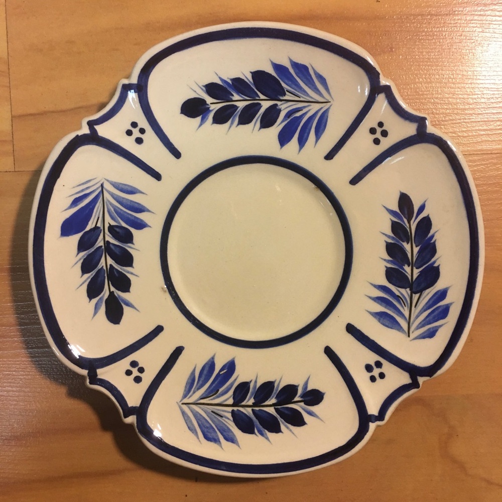 Vintage Quimper Pottery Cup & Saucer Set - Picture 12 of 16